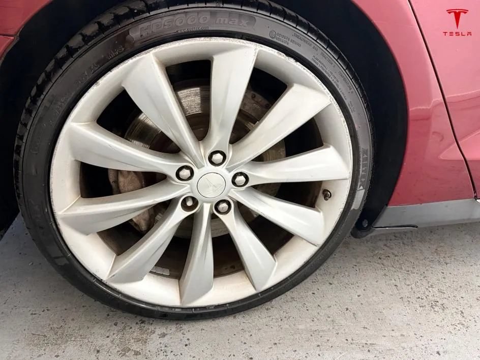 Used 2012 Tesla Model S Signature Performance RWD image 31