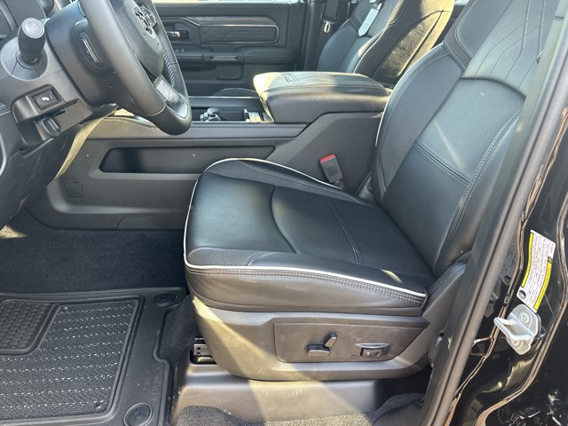 New 2026 RAM 2500 Limited AWD/4WD image 10