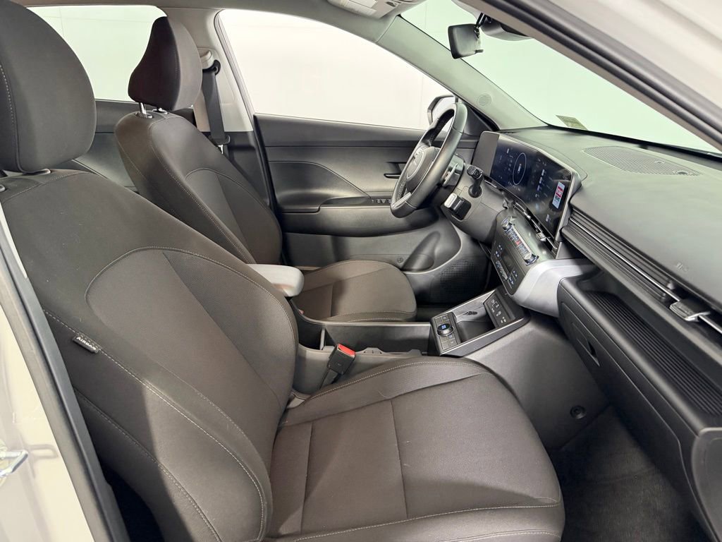 Used 2024 Hyundai Kona SEL image 33