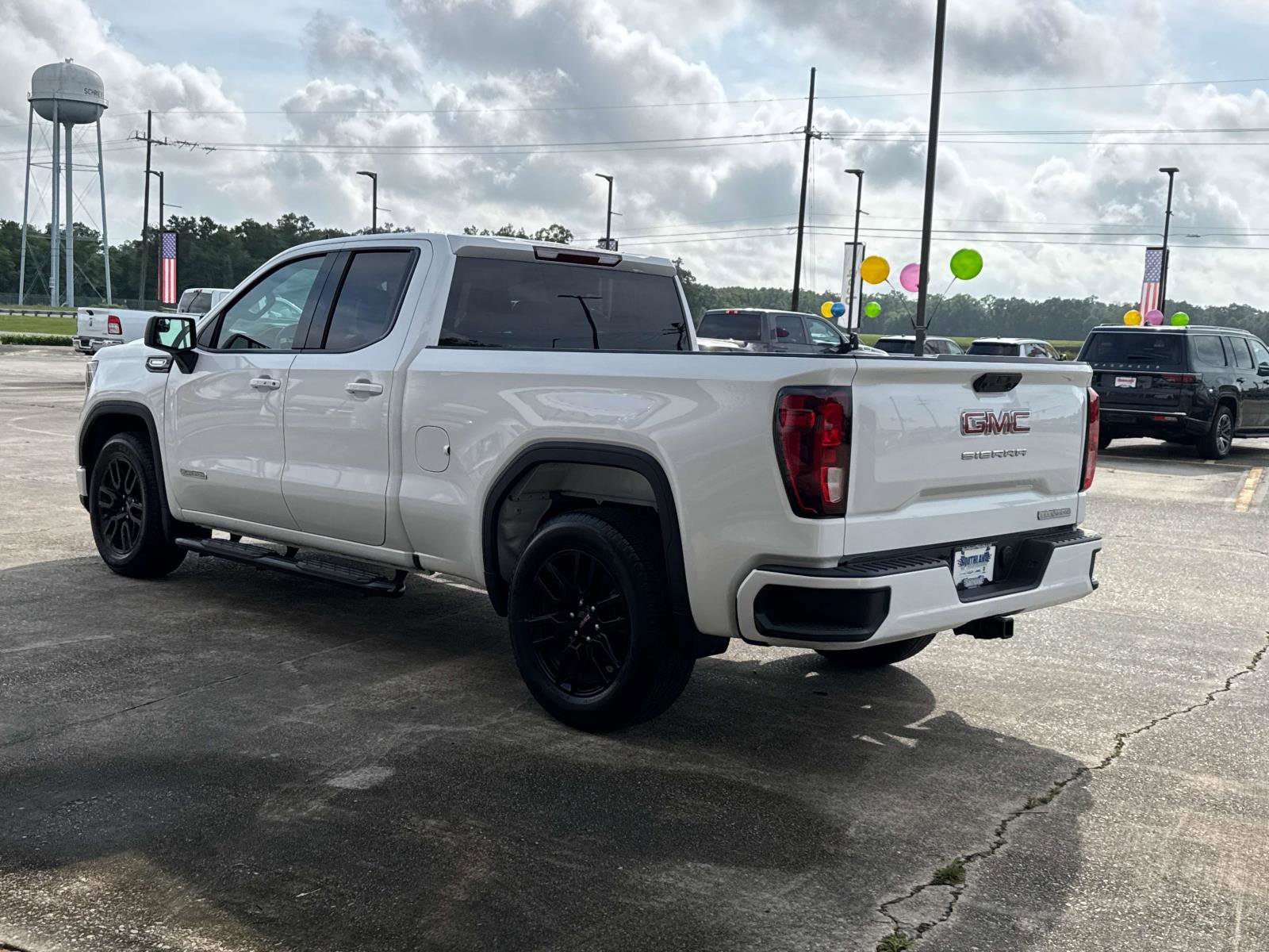 Used 2024 GMC Sierra 1500 Elevation image 5