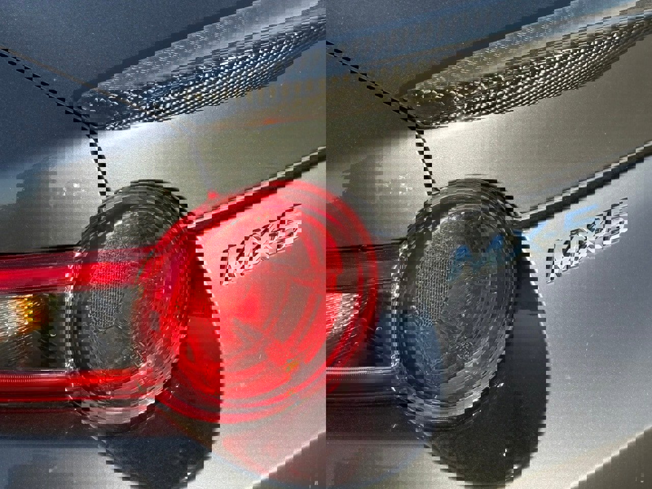 Used 2019 MAZDA MX-5 Miata RF Grand Touring image 11