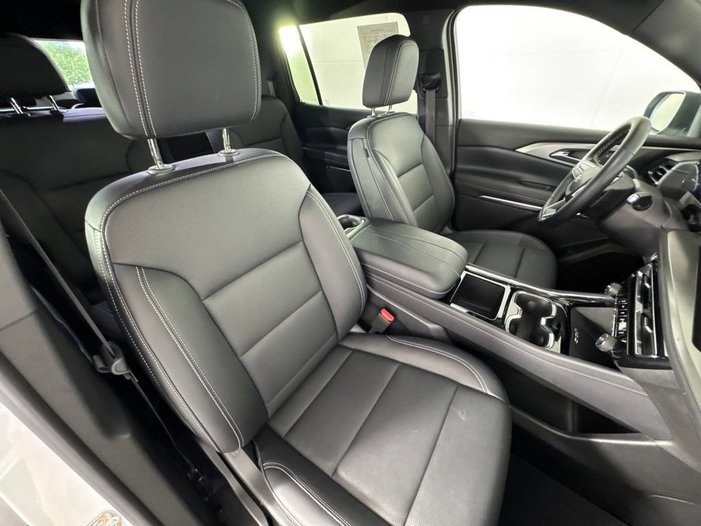 Certified 2026 Chevrolet Traverse LT AWD/4WD image 40