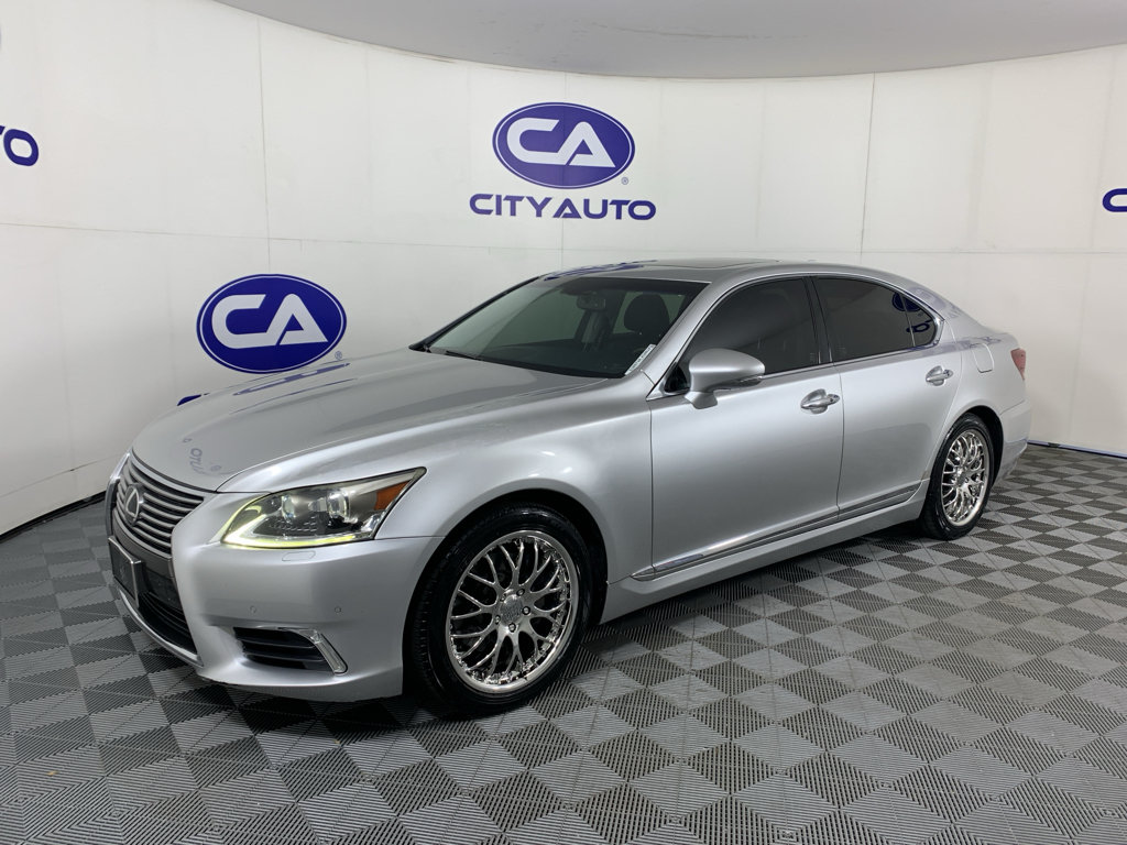 Used 2014 Lexus LS 460 w/ Comfort Package RWD image 7