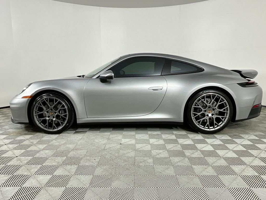Used 2026 Porsche 911 Carrera image 2