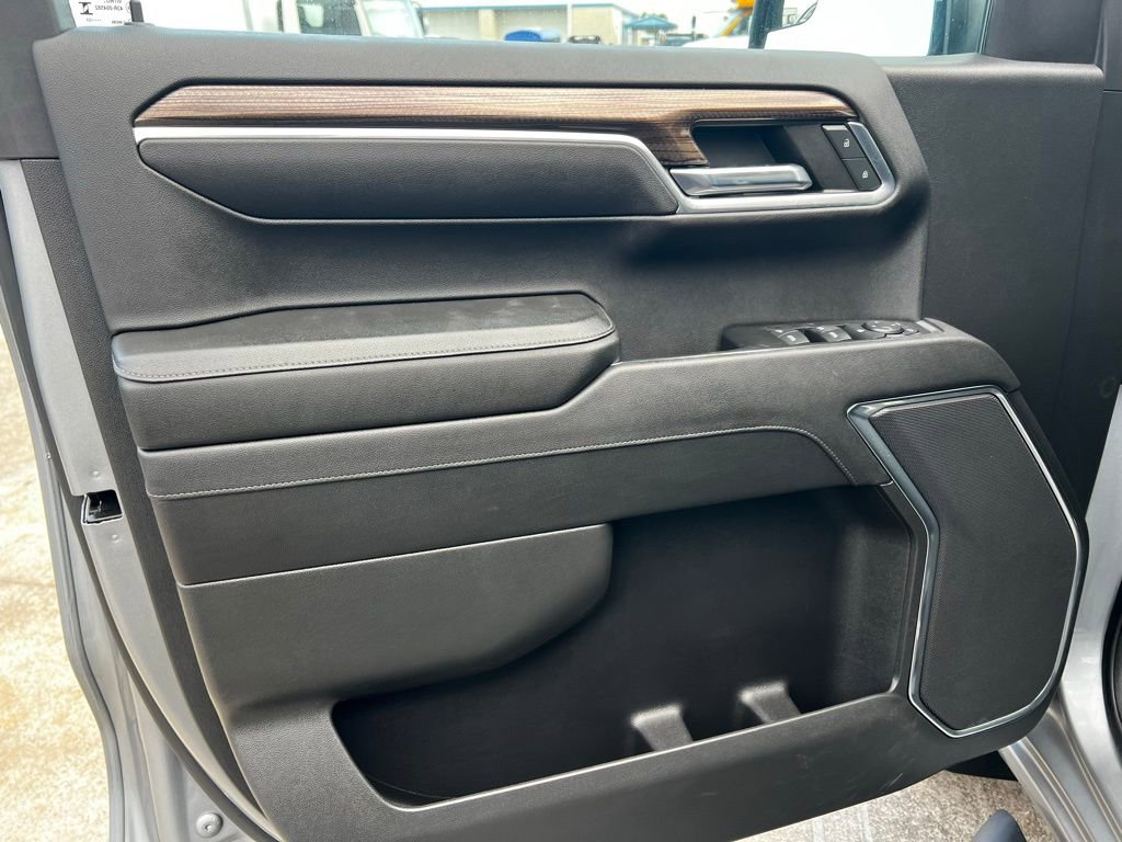 Used 2023 Chevrolet Silverado 1500 LT Trail Boss image 8