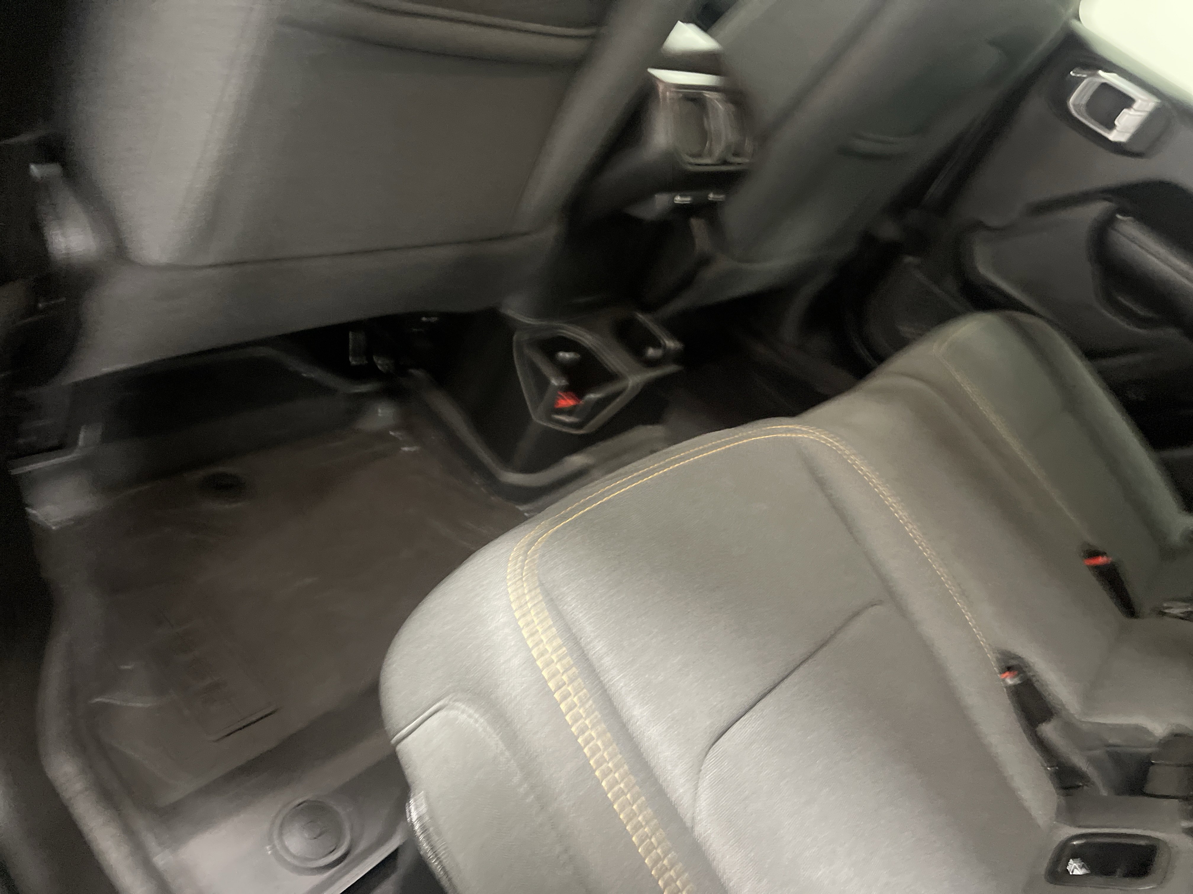 Used 2024 Jeep Gladiator Sport image 17