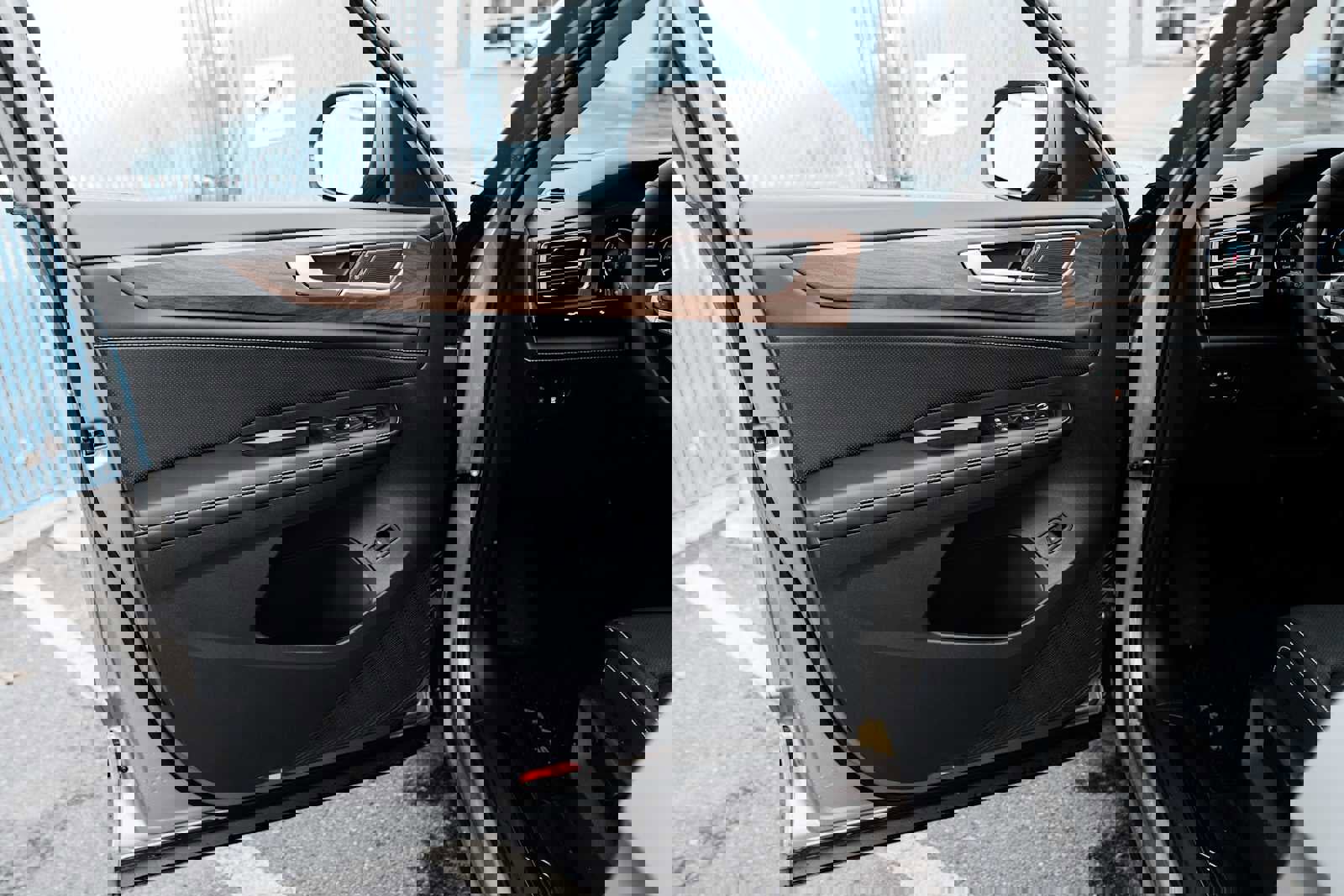 New 2026 Volkswagen Atlas SE image 20