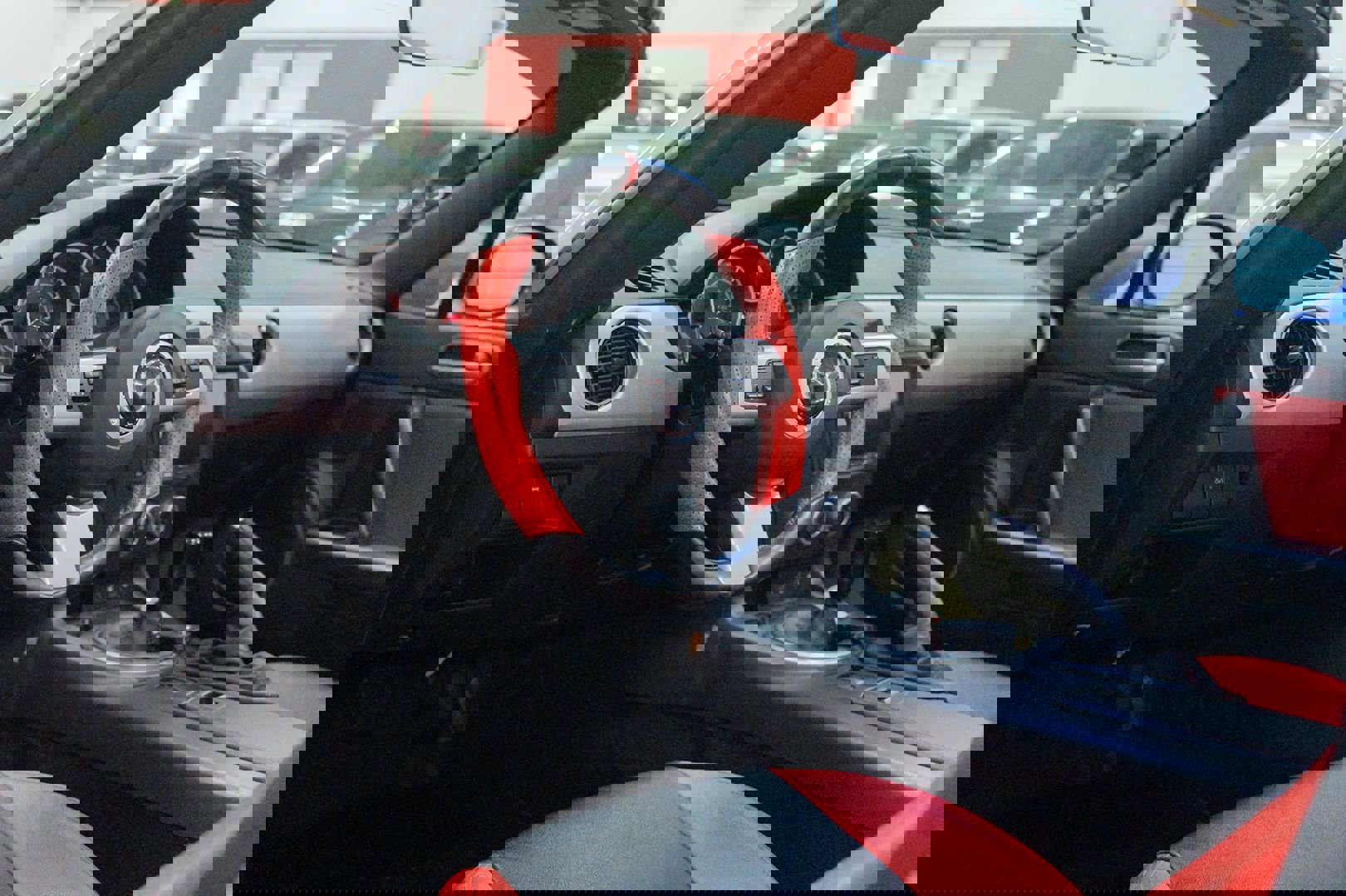 Used 2014 MAZDA MX-5 Miata Grand Touring image 13