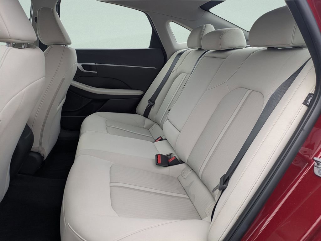 Certified 2024 Hyundai Sonata SEL w/ Convenience Package FWD image 9