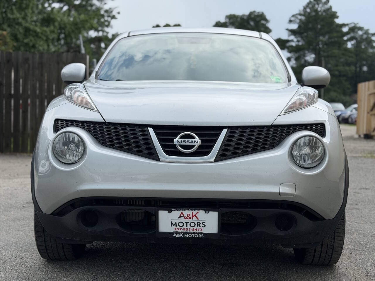 Used 2014 Nissan Juke S FWD image 3