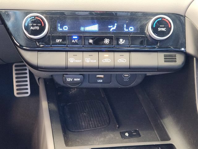 Certified 2025 Hyundai Elantra Sport FWD image 13