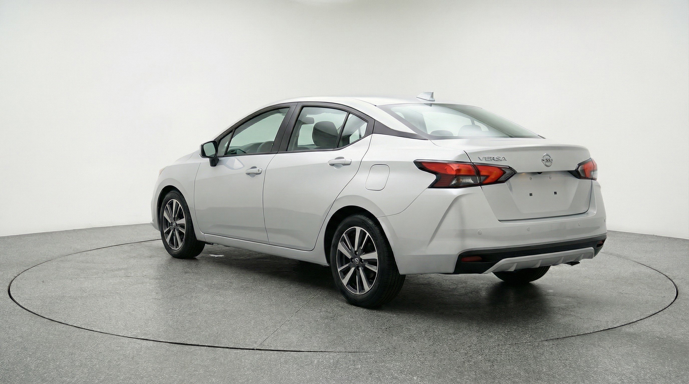 Used 2025 Nissan Versa SV FWD image 6