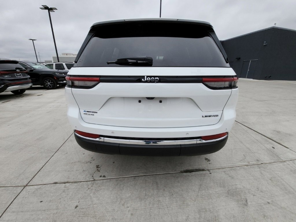 Used 2024 Jeep Grand Cherokee Limited image 6