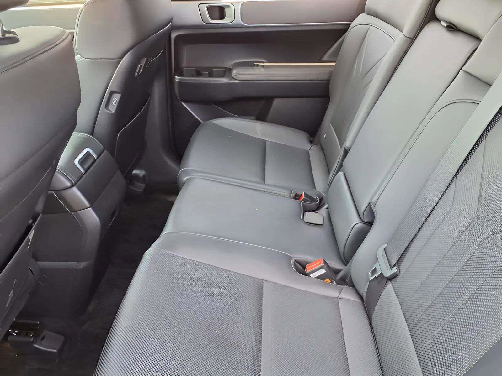 Certified 2024 Hyundai Santa Fe XRT image 10