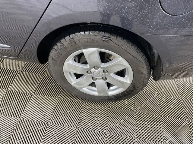 Used 2008 Kia Rondo LX w/ Convenience Pkg image 18