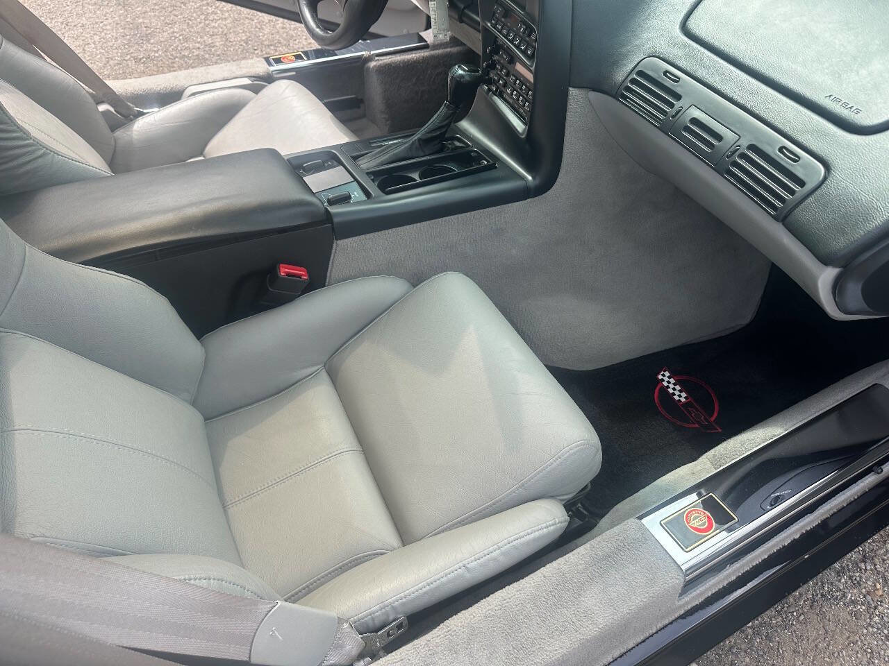 Used 1995 Chevrolet Corvette Coupe RWD image 6