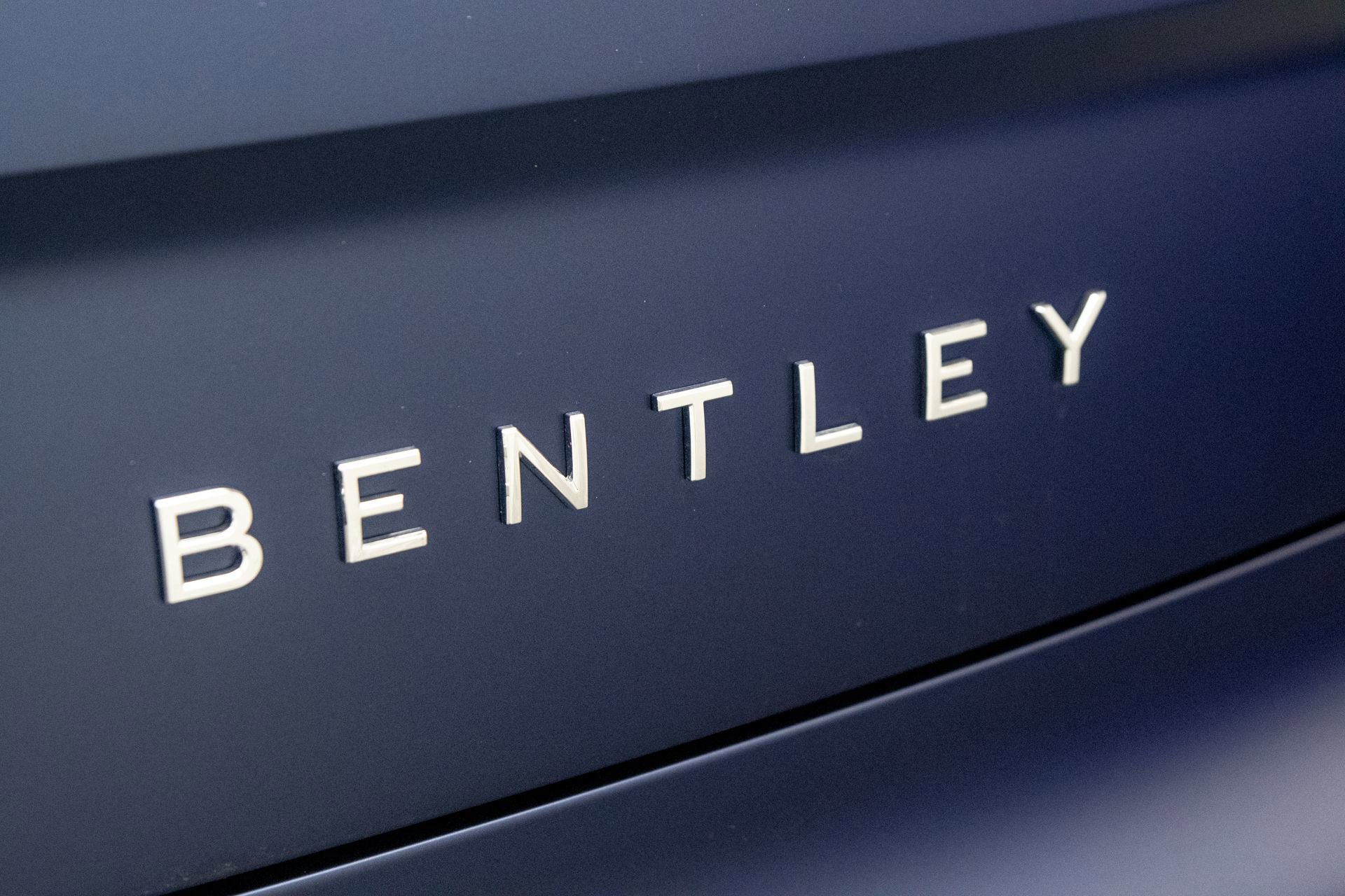 New 2026 Bentley Flying Spur Plug-In Hybrid AWD/4WD image 42