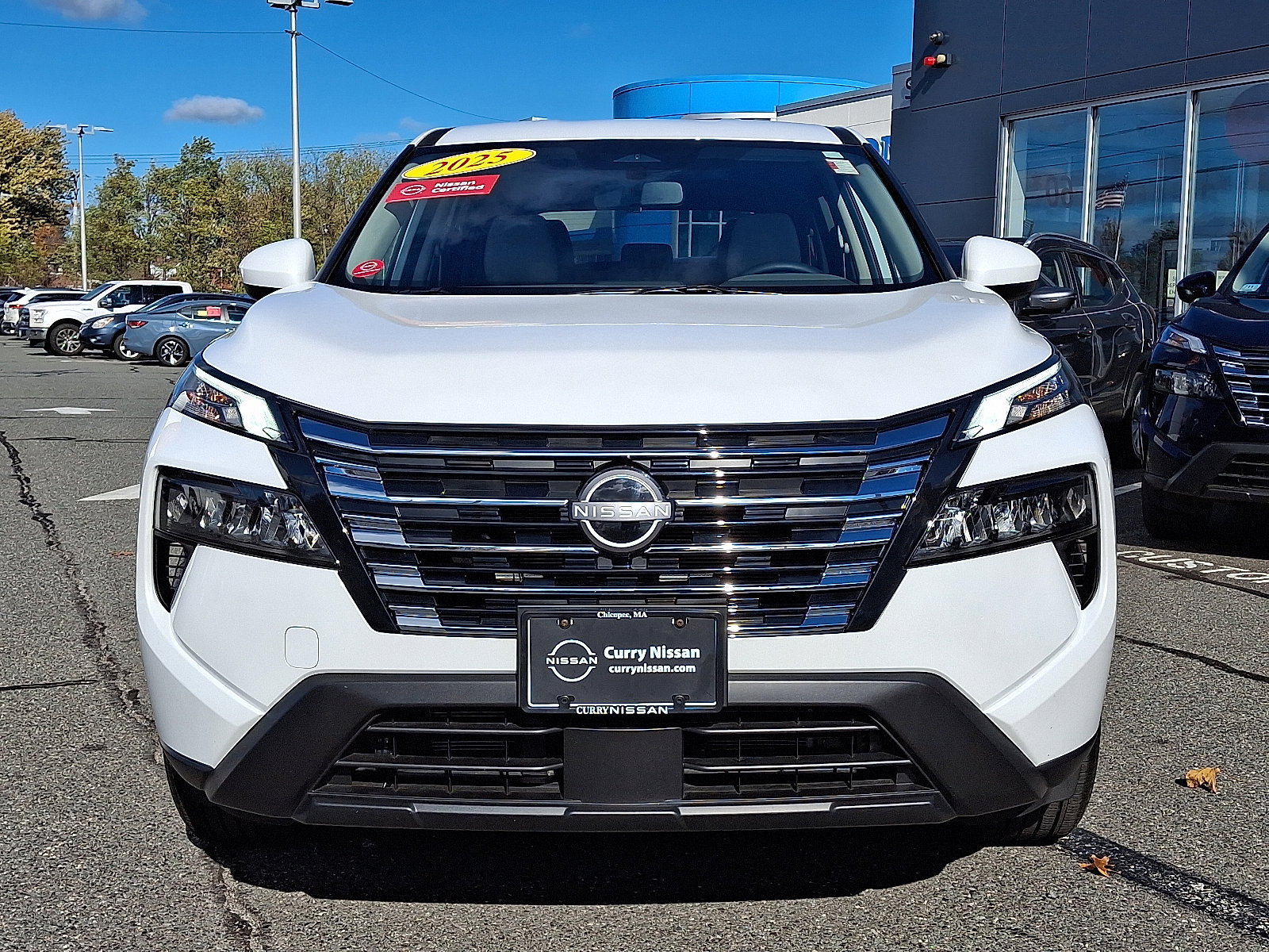 Certified 2025 Nissan Rogue SV video 2