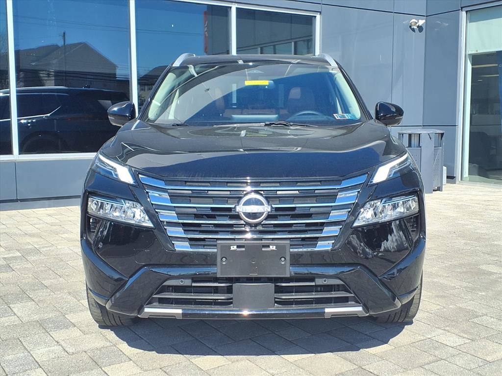 Certified 2025 Nissan Rogue Platinum w/ Platinum Premium Package image 9