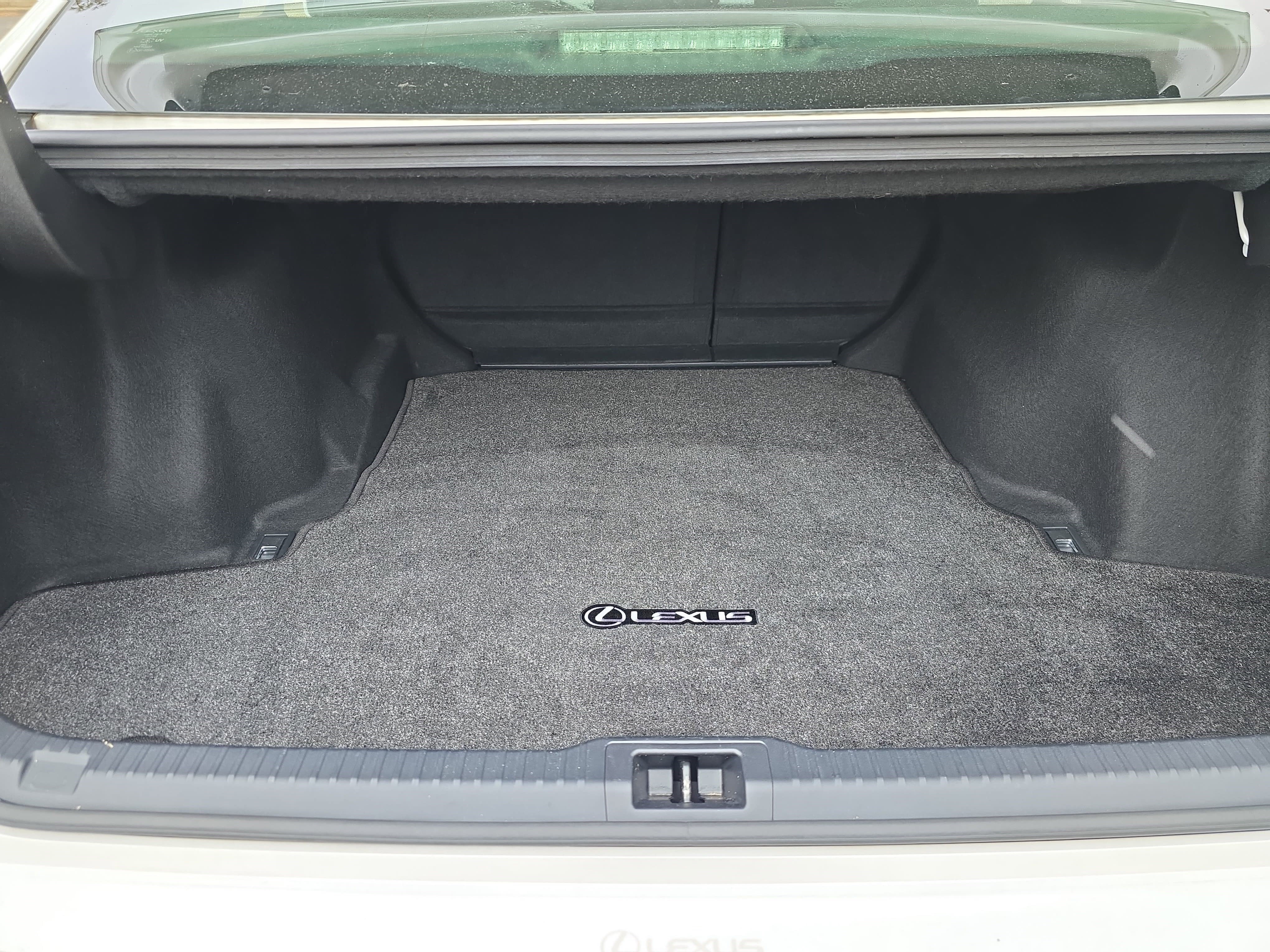 Used 2022 Lexus IS 300 w/ Premium Package image 13