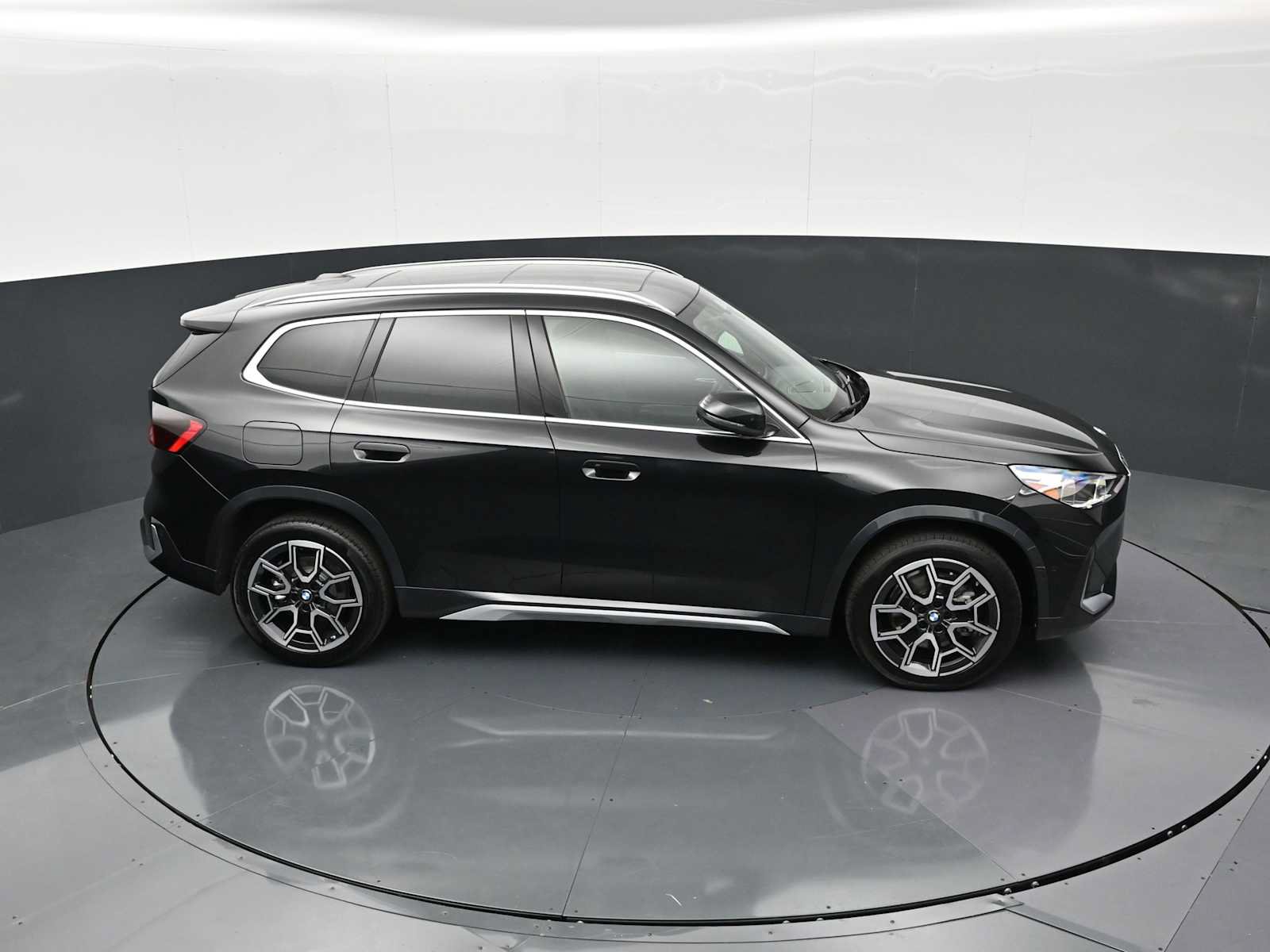 Used 2026 BMW X1 xDrive28i w/ Convenience Package AWD/4WD image 20