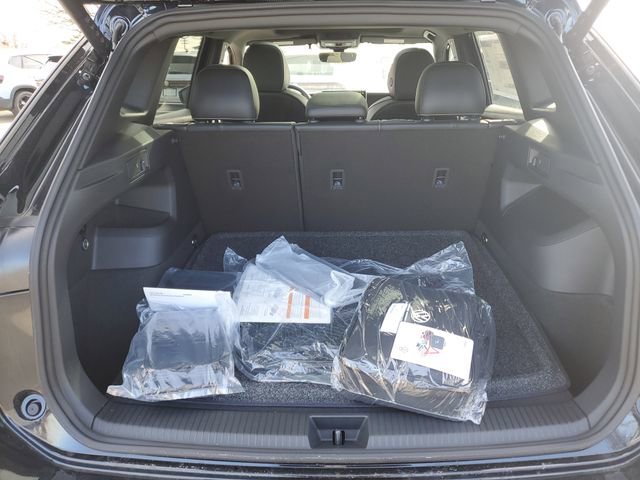 New 2026 Volkswagen Tiguan SE R-Line image 9