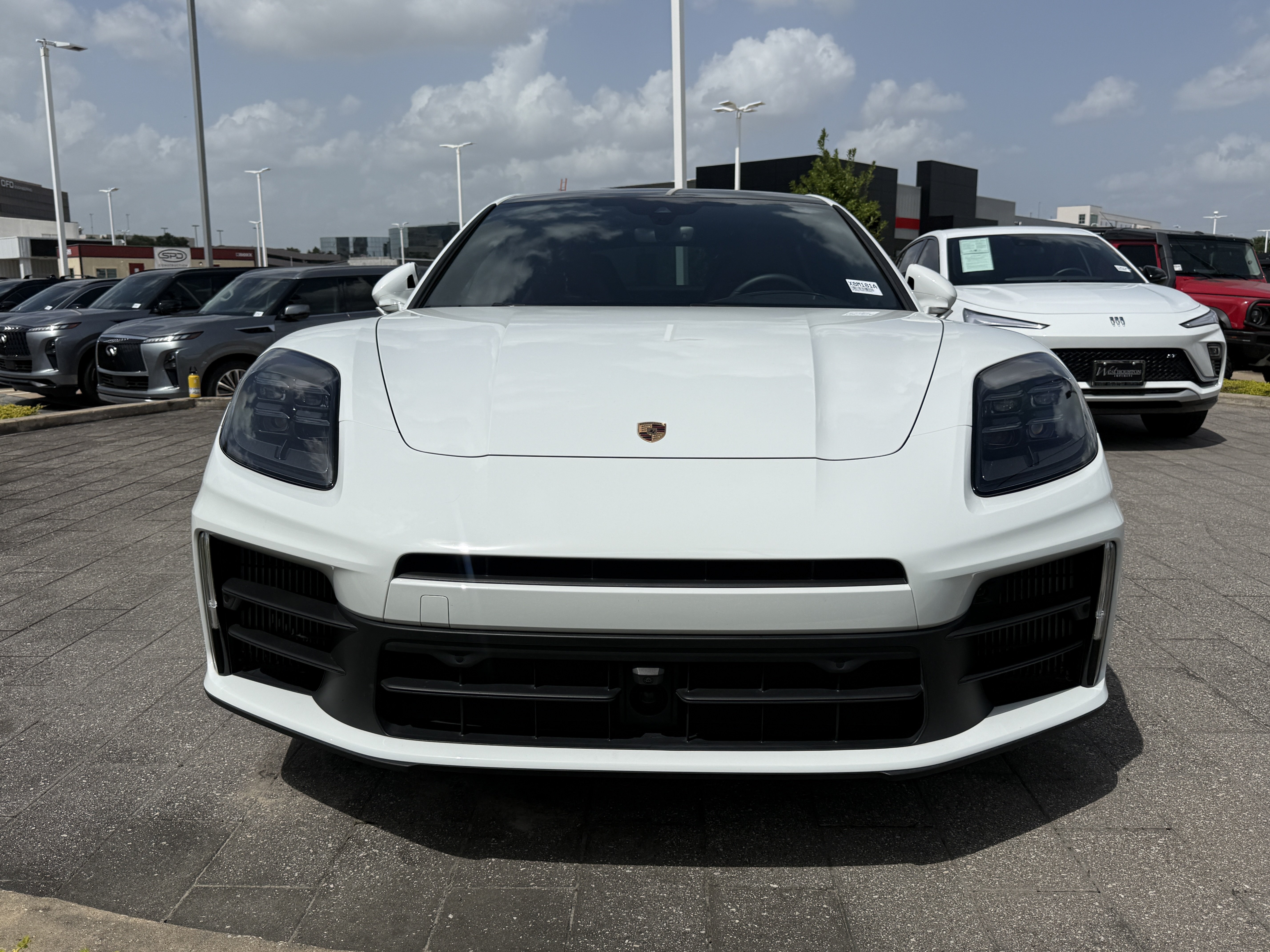 Used 2024 Porsche Panamera RWD image 2