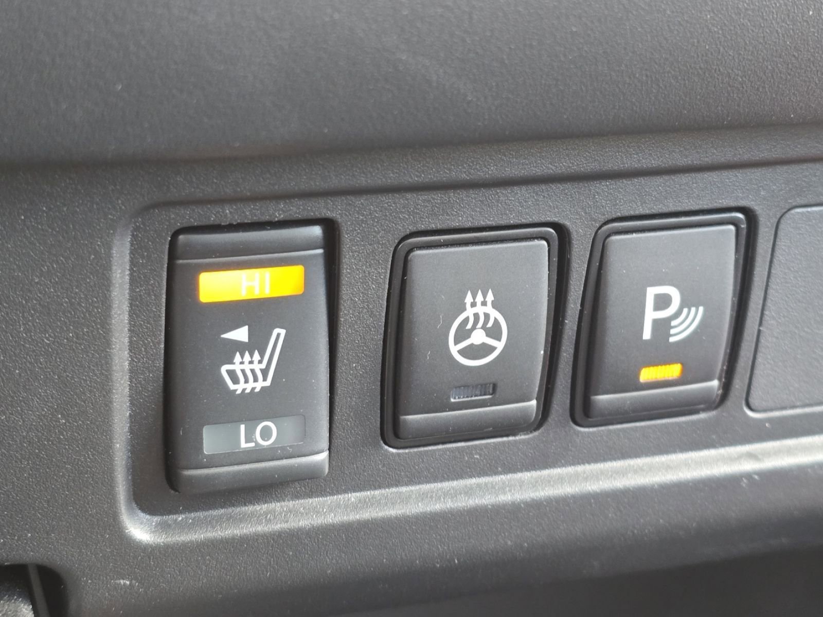 Used 2023 Nissan Frontier PRO-4X w/ Pro-4X Premium Package image 6