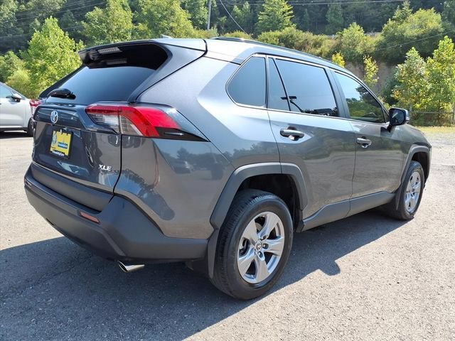 Used 2025 Toyota RAV4 XLE FWD image 8