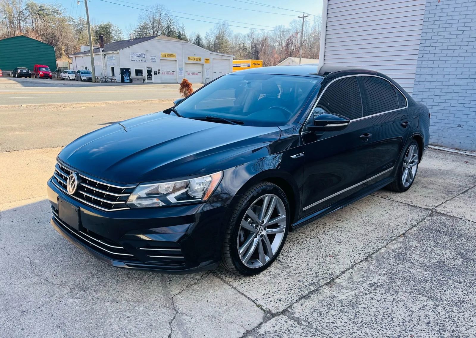 Used 2017 Volkswagen Passat 1.8T R-Line