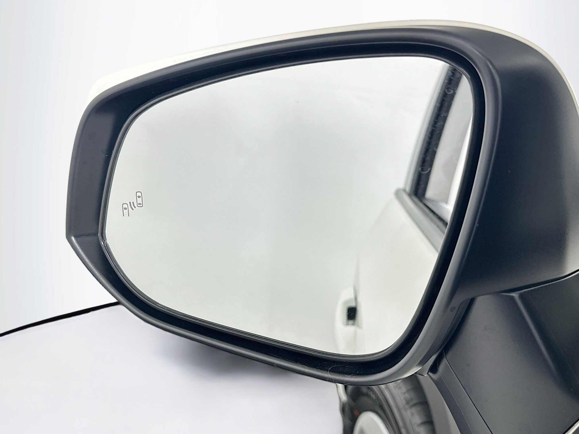 Used 2025 Toyota RAV4 LE image 16