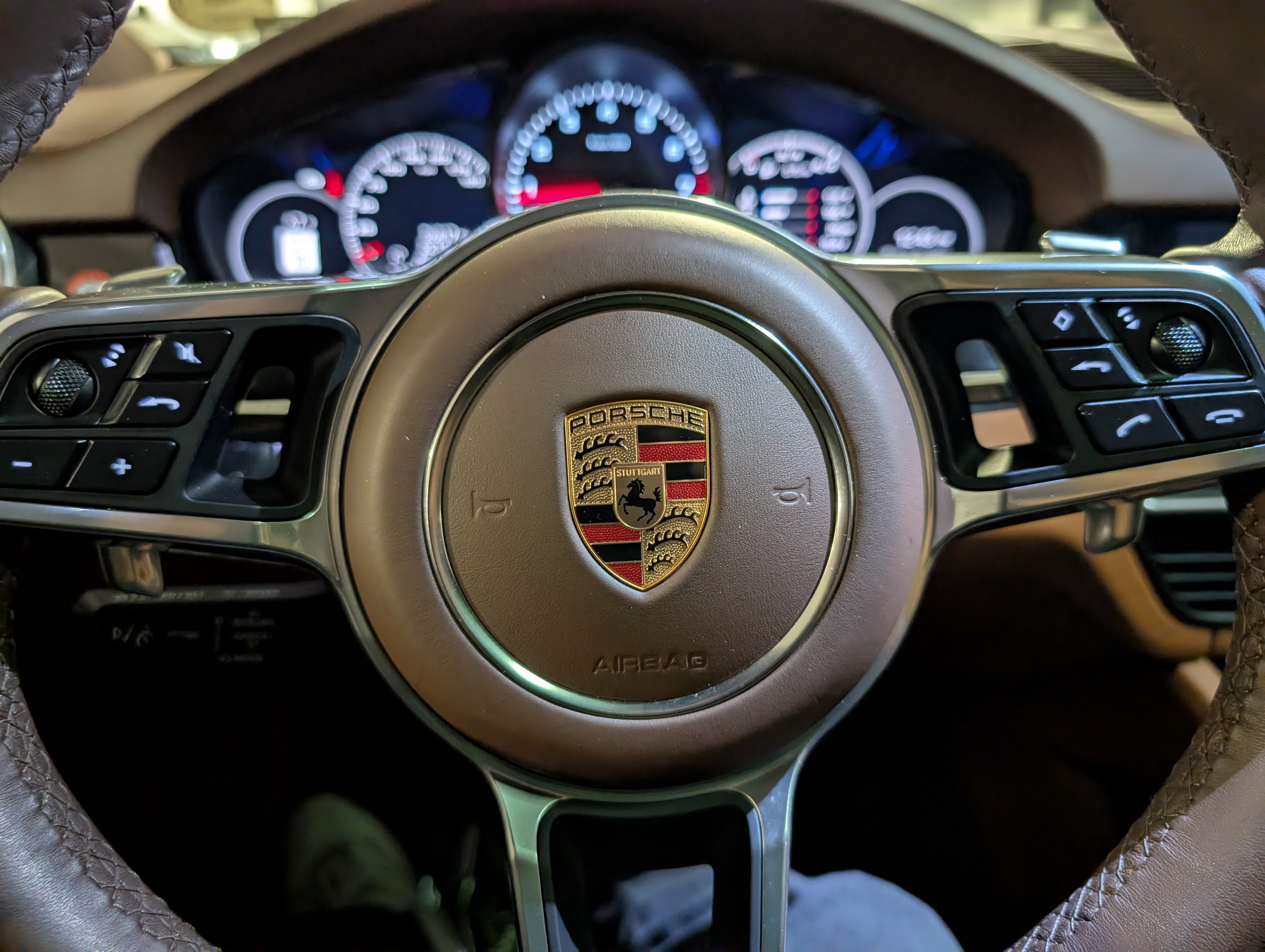 Certified 2023 Porsche Cayenne S Platinum AWD/4WD image 29