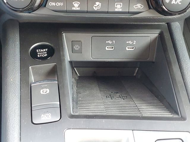 New 2026 Nissan Kicks SV w/ Cold Weather Package AWD/4WD image 18