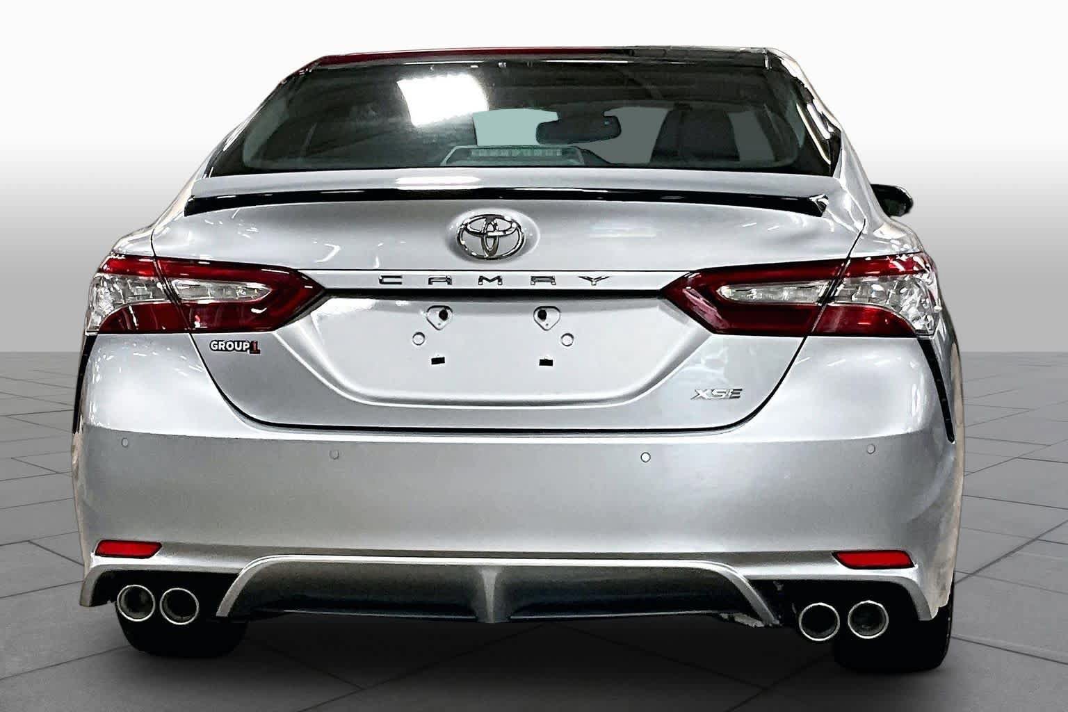 Used 2018 Toyota Camry XSE FWD image 5