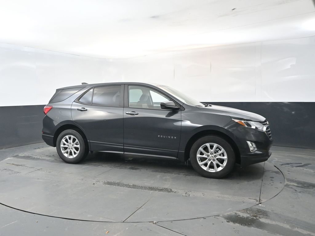 Used 2021 Chevrolet Equinox LS w/ LS Convenience Package image 7
