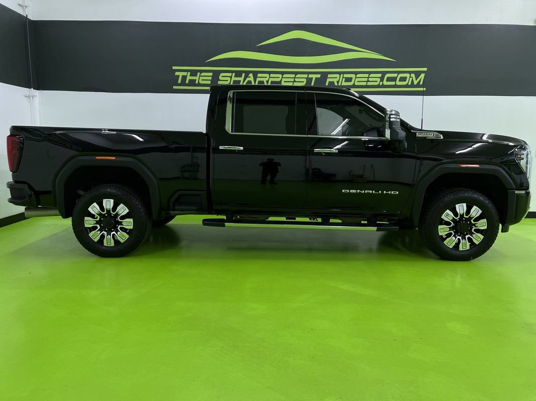 Used 2025 GMC Sierra 3500 Denali w/ Denali Reserve Package AWD/4WD image 11