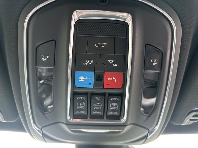 Certified 2024 Jeep Wagoneer Series II image 63