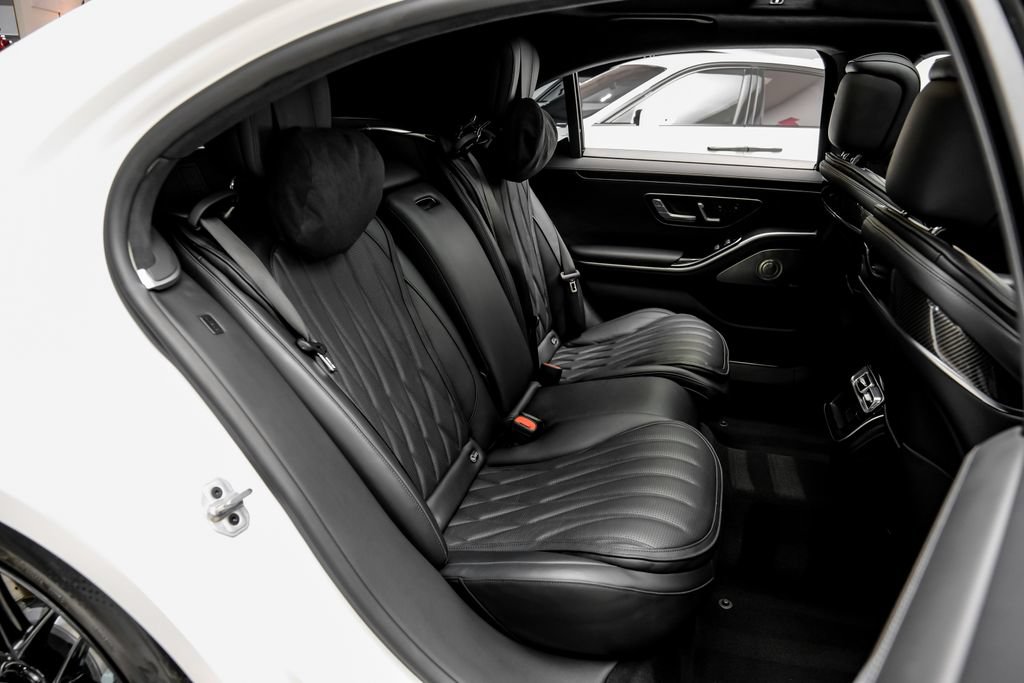 Used 2024 Mercedes-Benz S 63 AMG S w/ Carbon Fiber Exterior Package image 44