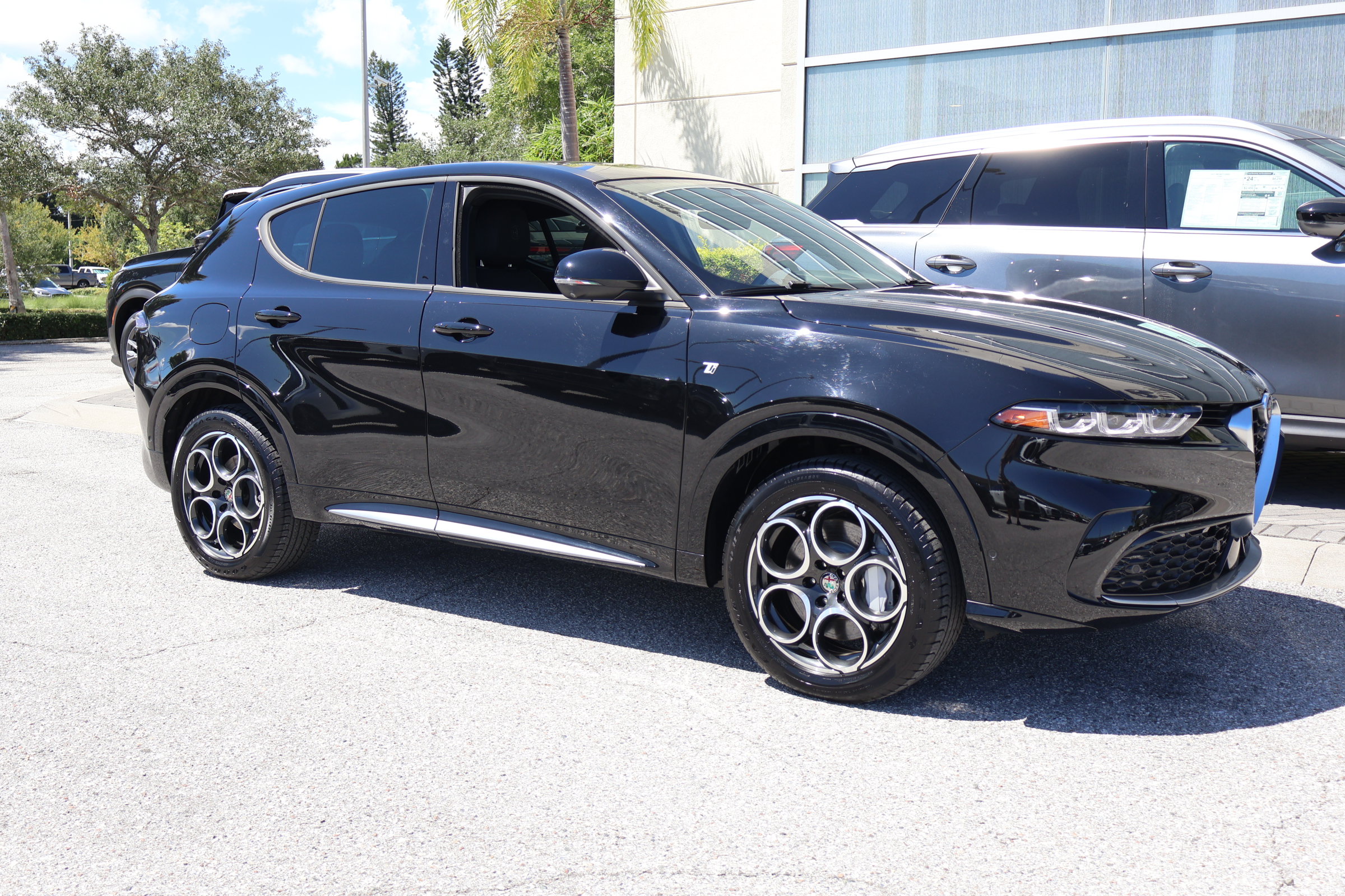 Used 2024 Alfa Romeo Tonale Ti w/ Active Assist Package AWD/4WD image 11