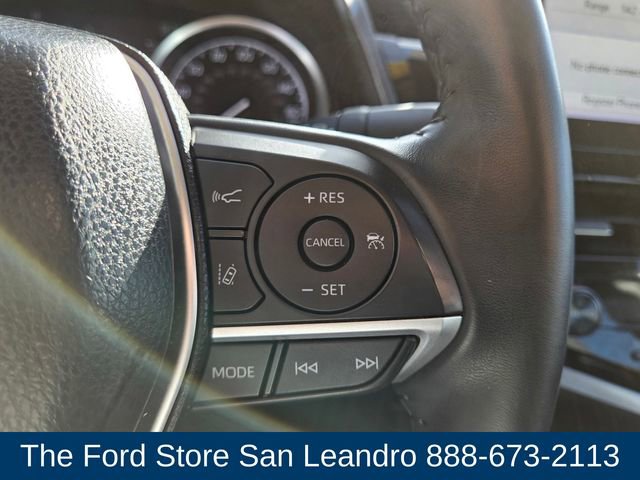 Used 2022 Toyota Camry XLE image 24