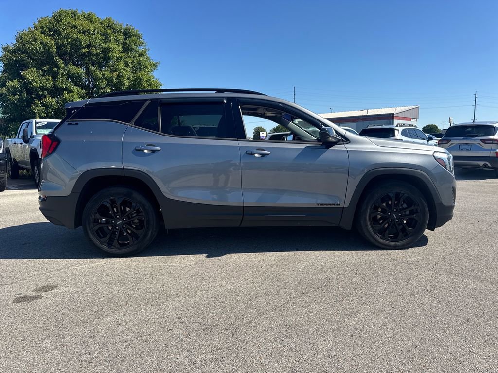 Used 2020 GMC Terrain SLE w/ Driver Convenience Package FWD image 8