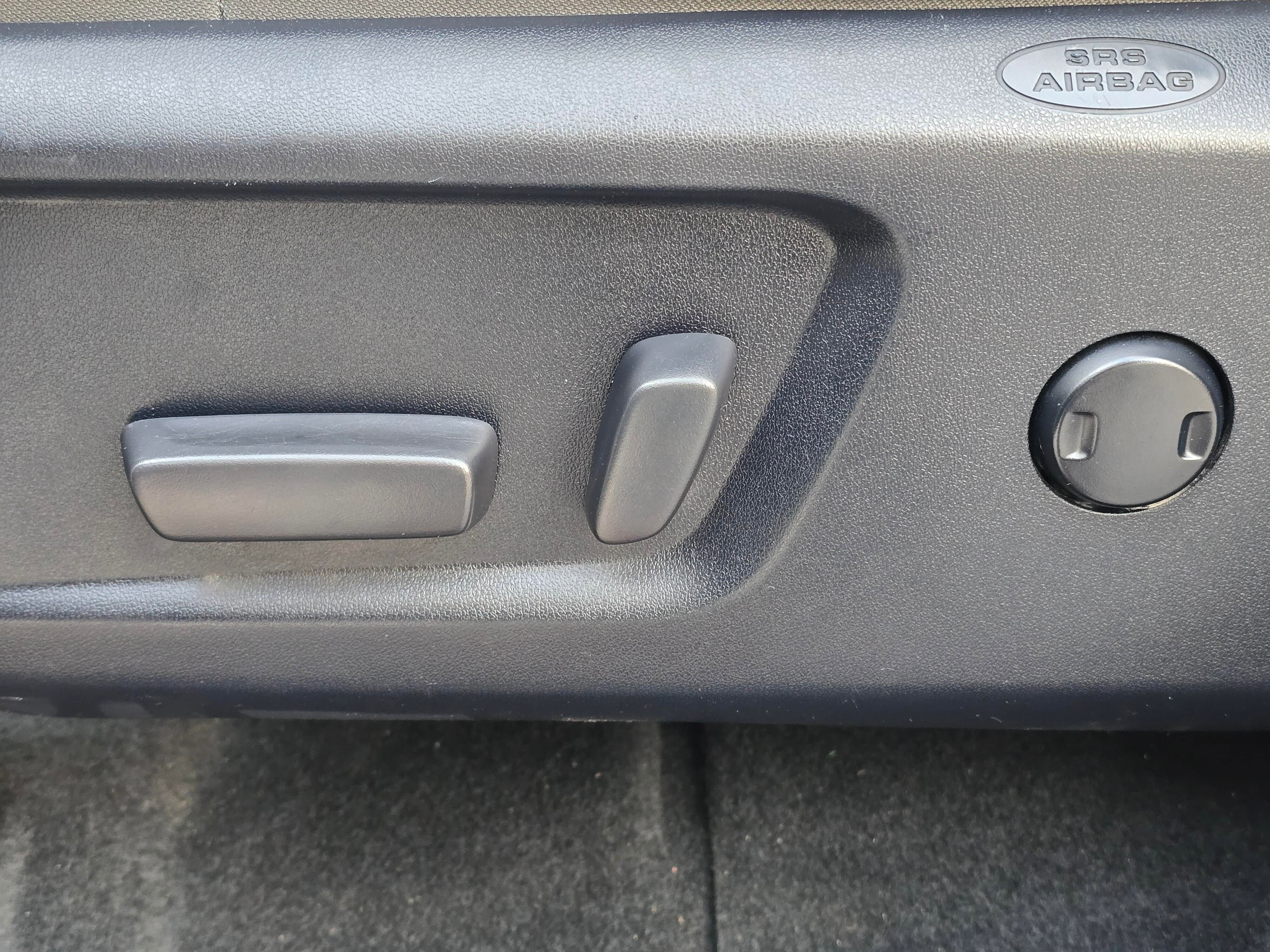 Used 2017 Toyota Tundra SR5 image 28