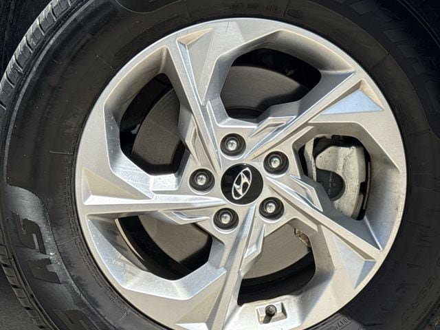 Used 2023 Hyundai Tucson SE AWD/4WD image 10