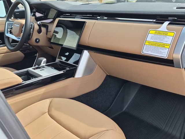 New 2026 Land Rover Range Rover Long Wheelbase SE AWD/4WD image 19