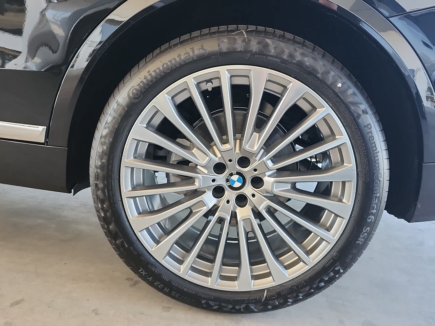 New 2027 BMW X7 xDrive40i w/ Executive Package AWD/4WD image 10