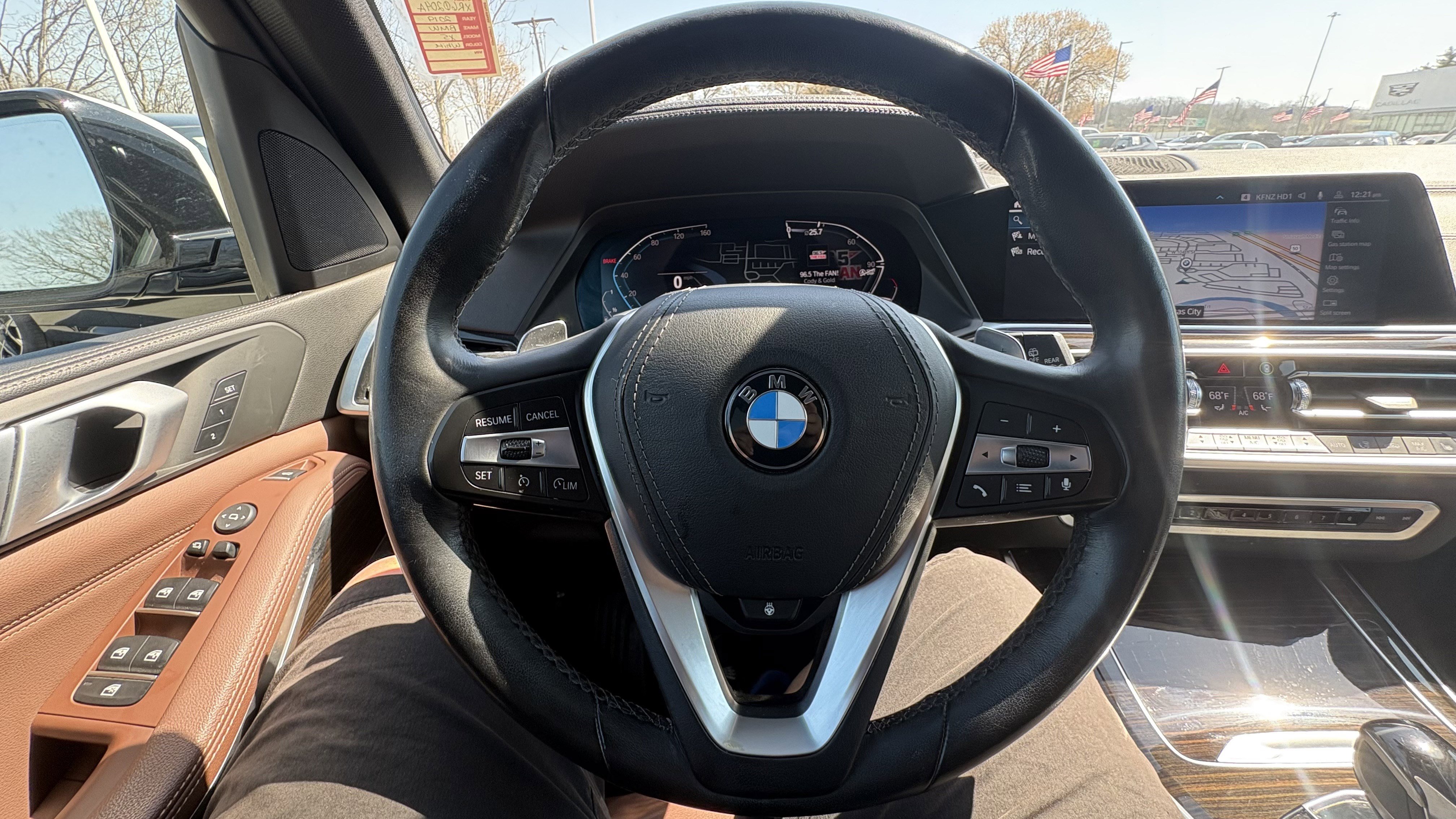 Used 2019 BMW X5 xDrive40i w/ Premium Package 2 AWD/4WD image 19