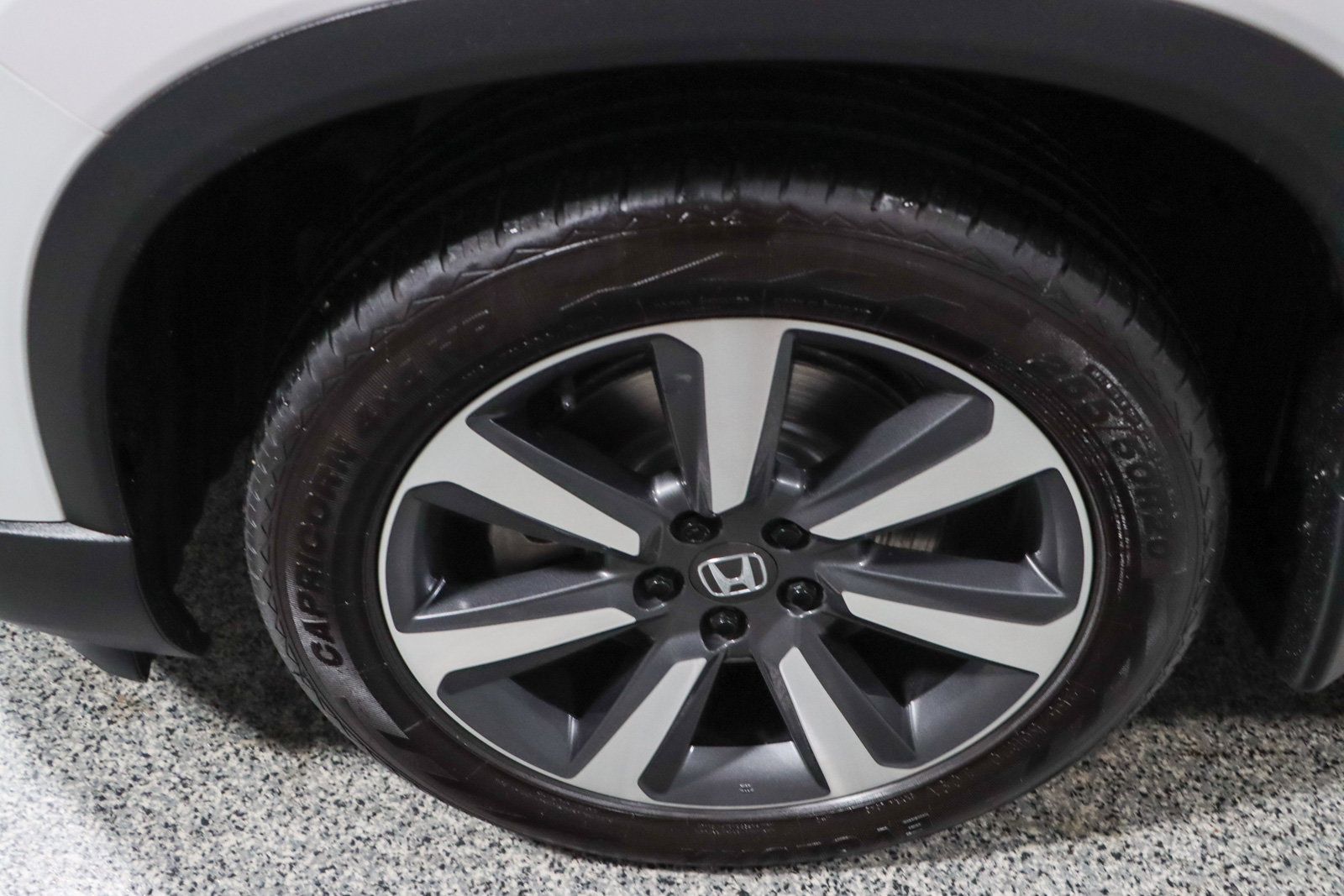 Used 2023 Honda Pilot Touring image 11
