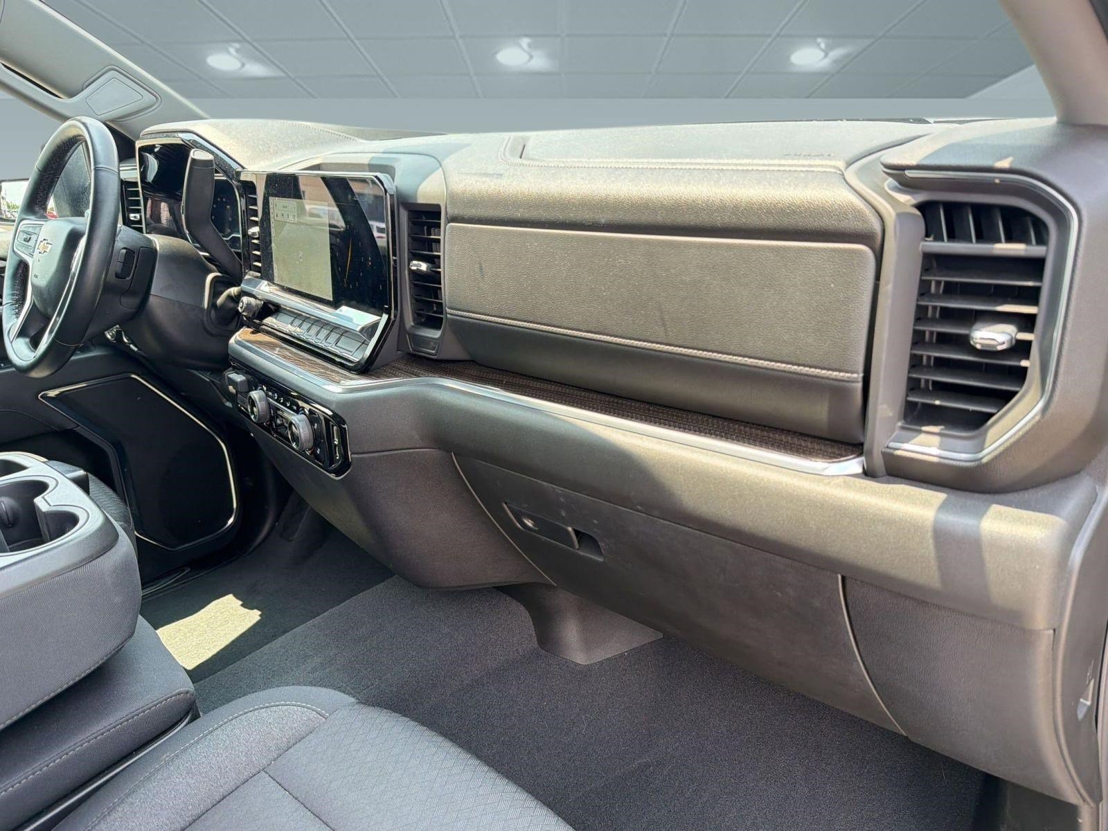 Used 2024 Chevrolet Silverado 2500 LT AWD/4WD image 22