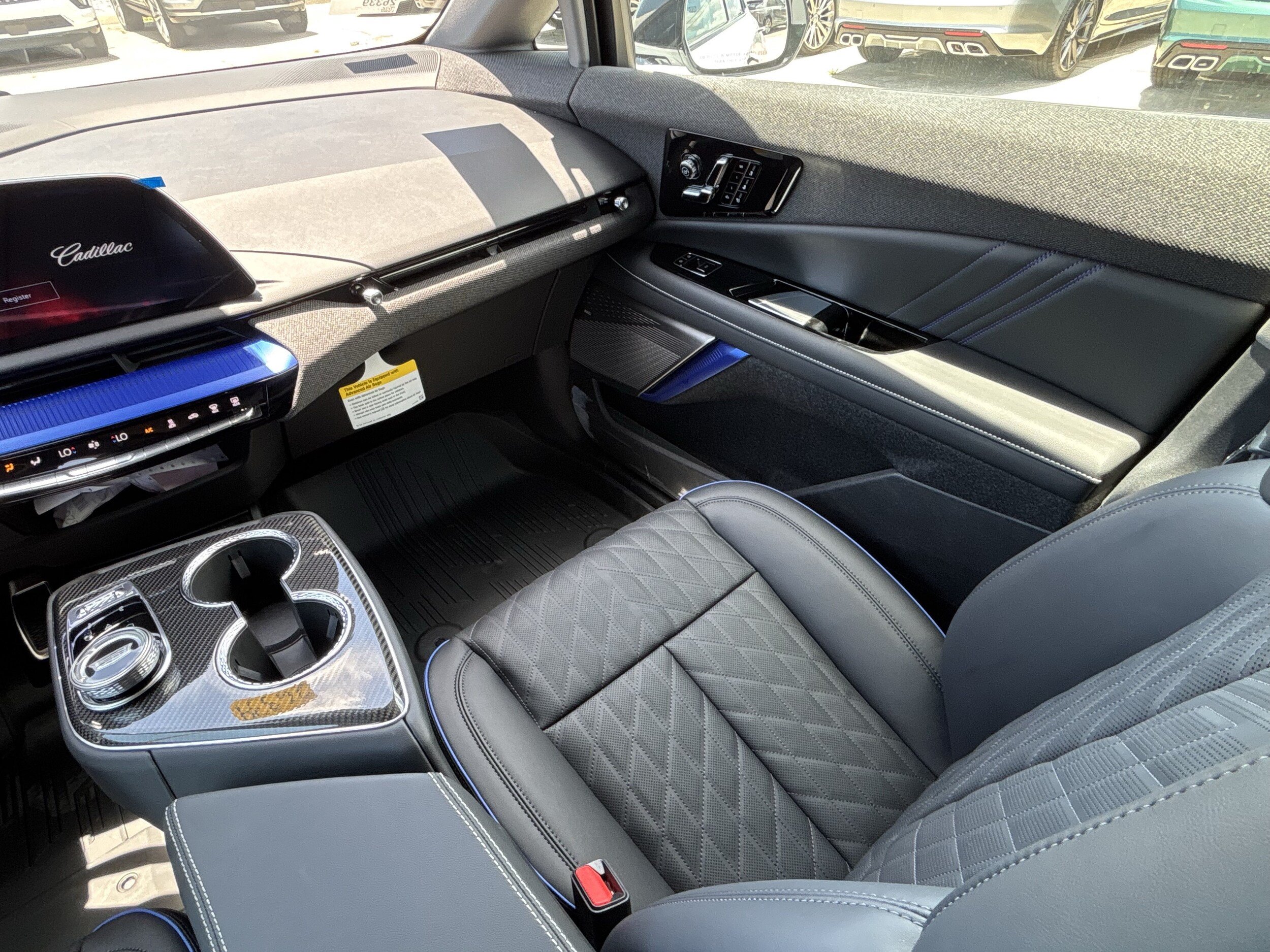 New 2026 Cadillac Optiq V w/ LPO, Floor Liner Package AWD/4WD image 18