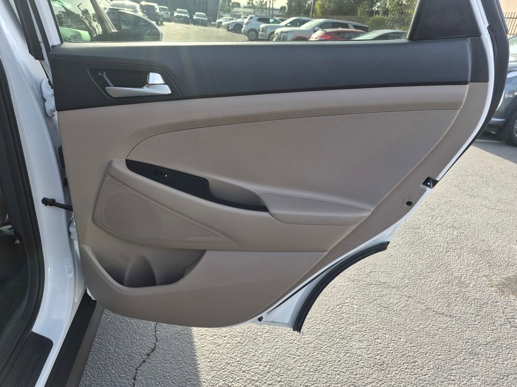 Used 2019 Hyundai Tucson SE image 24
